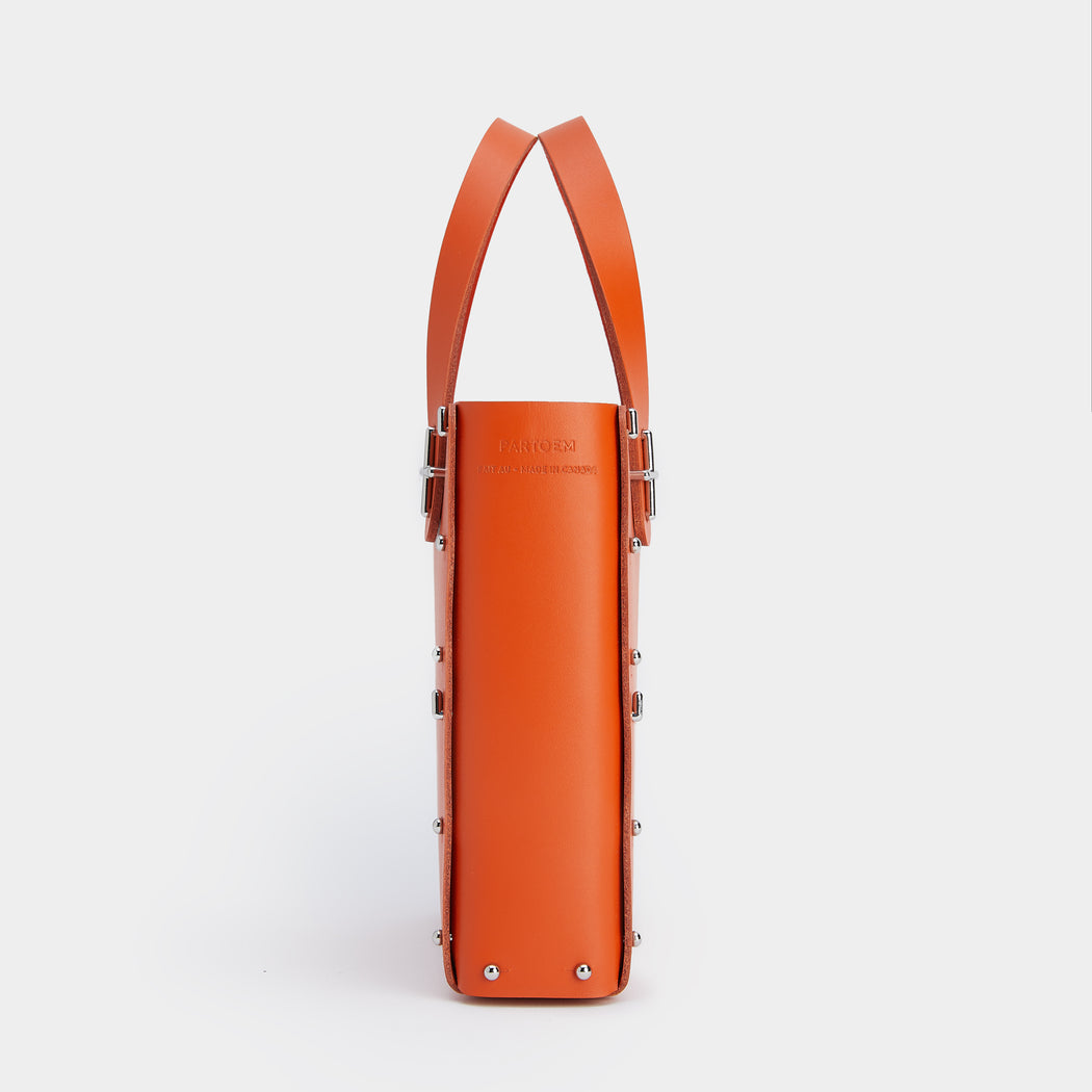 DOMUS in orange