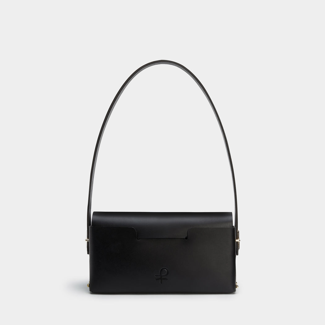 CAPULET in black