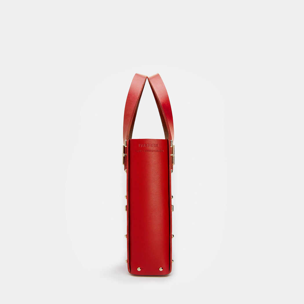 DOMUS in red